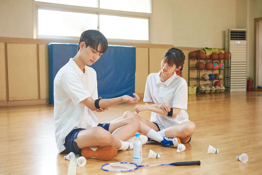 How to Wear an Elbow Brace for Tennis Elbow: Proper Placement Guide